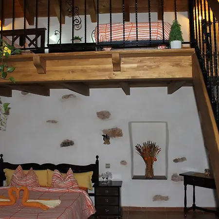 Los Lirios Villa Tetir